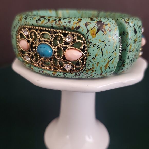 Heavy Green Splatter Hinged Bangle with Filigree Inserts with Beads and Crystals - Picture 10 of 11